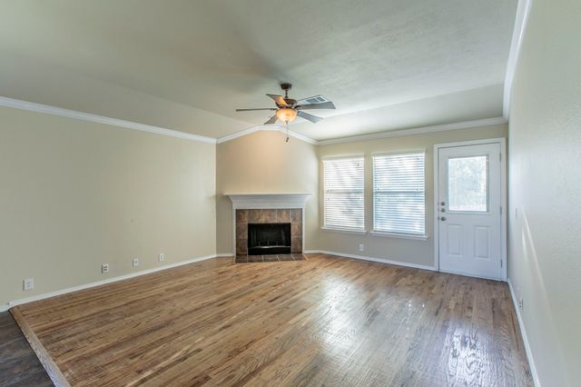 106 Bison Meadow Drive, Waxahachie, TX 75165