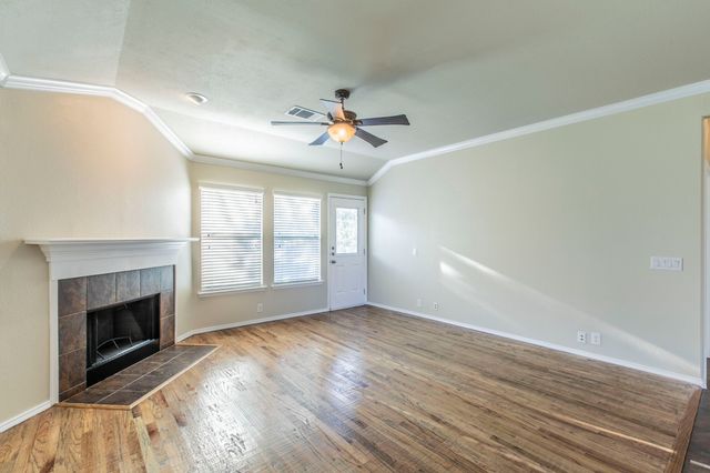 106 Bison Meadow Drive, Waxahachie, TX 75165