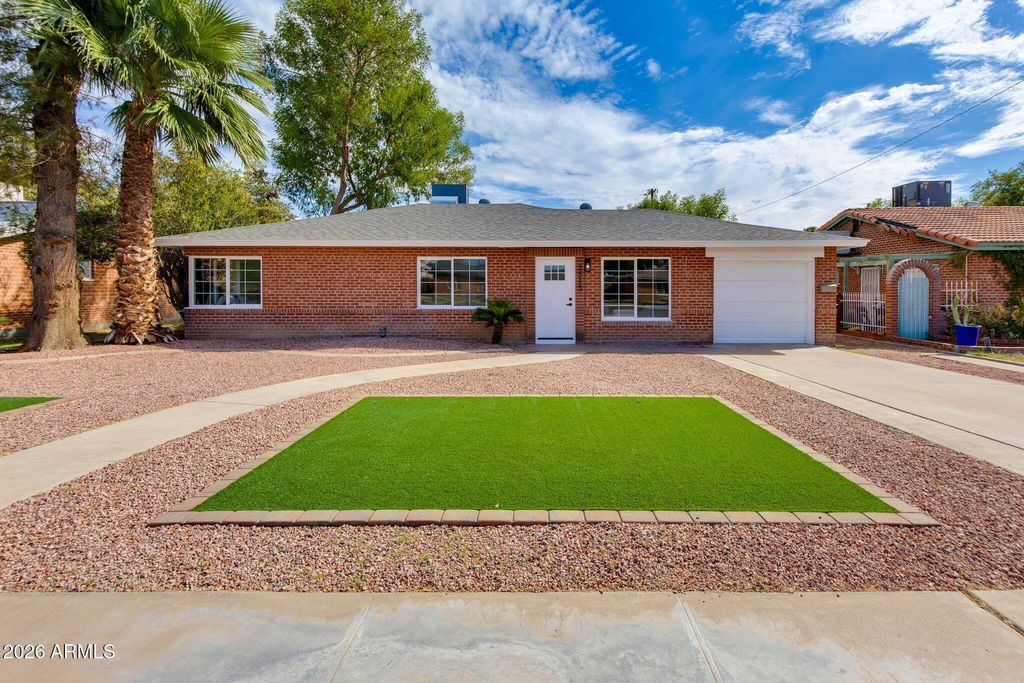 2513 E TURNEY Avenue, Phoenix, AZ 85016 — exterior