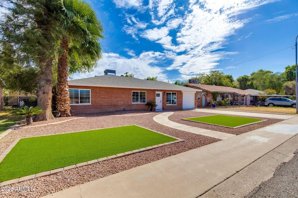 2513 E TURNEY Avenue, Phoenix, AZ 85016 — photo 3