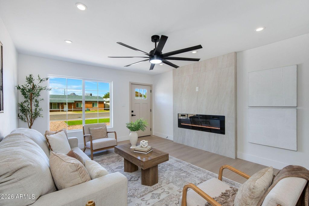 2513 E TURNEY Avenue, Phoenix, AZ 85016 — photo 5