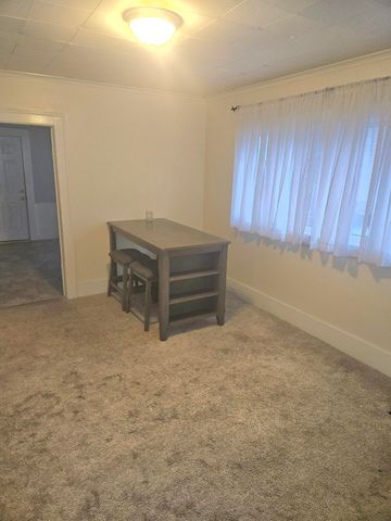 1040 Jennette Avenue NW, Grand Rapids, MI 49504