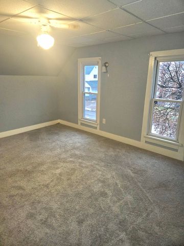 1040 Jennette Avenue NW, Grand Rapids, MI 49504