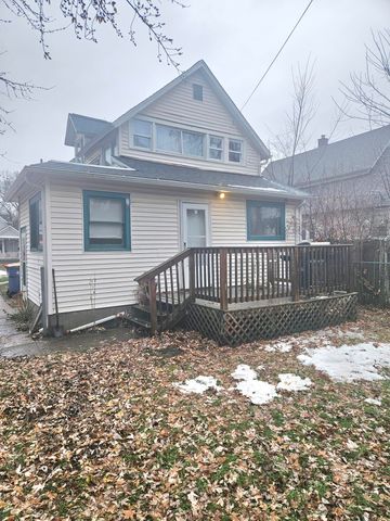 1040 Jennette Avenue NW, Grand Rapids, MI 49504