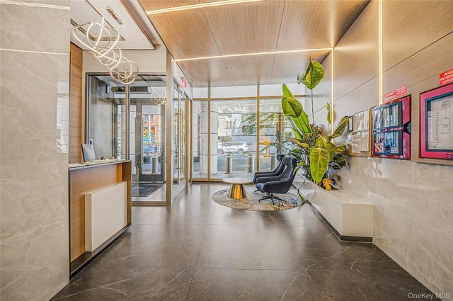 35-32 Leavitt Street 12B, Flushing, NY 11354