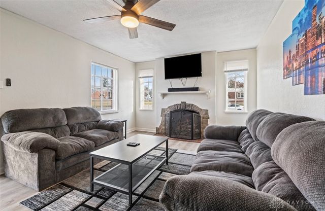 2800 Cornell Drive, Dayton, OH 45406