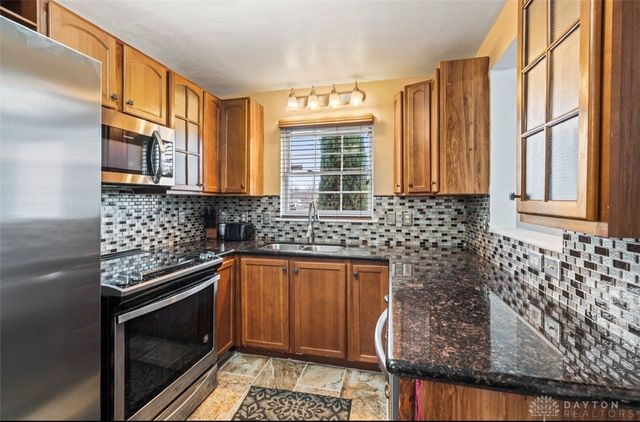 2800 Cornell Drive, Dayton, OH 45406