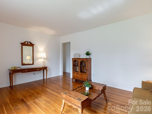 56 Skyview Terrace, Asheville, NC 28806