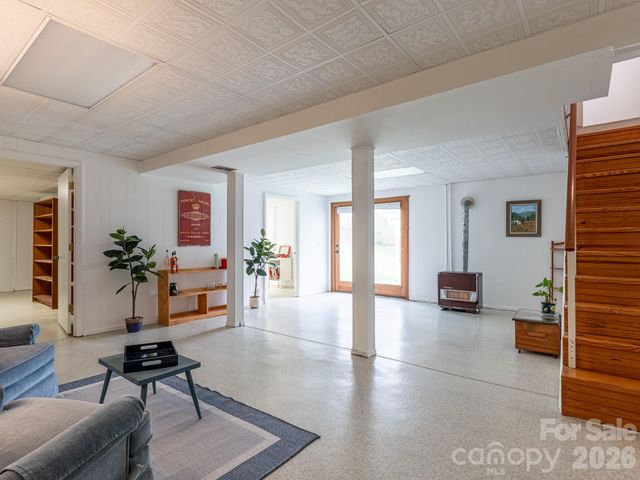 56 Skyview Terrace, Asheville, NC 28806