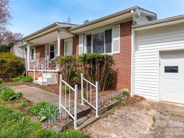 56 Skyview Terrace, Asheville, NC 28806