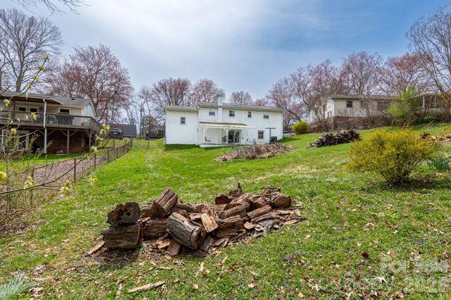 56 Skyview Terrace, Asheville, NC 28806