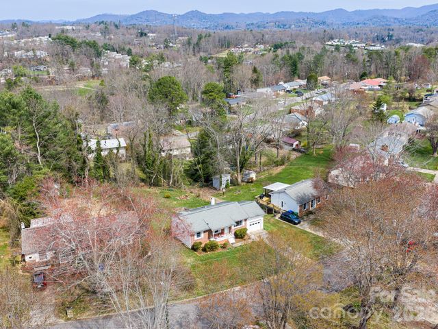 56 Skyview Terrace, Asheville, NC 28806