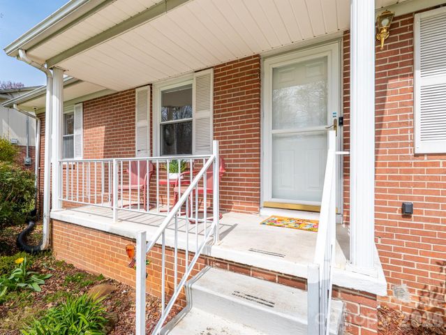 56 Skyview Terrace, Asheville, NC 28806