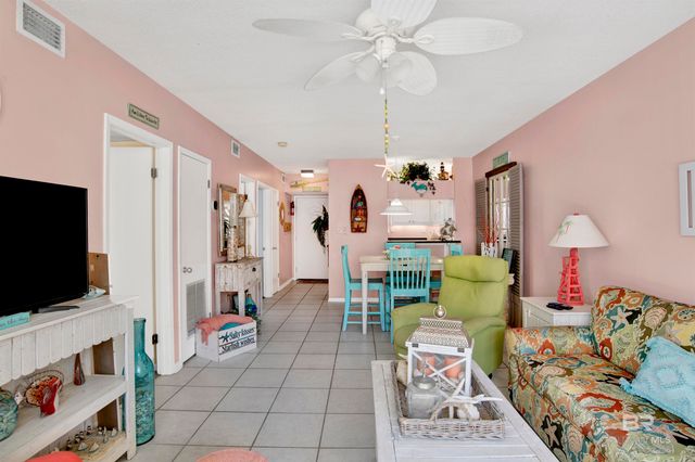 1027 W Beach Boulevard 112, Gulf Shores, AL 36542
