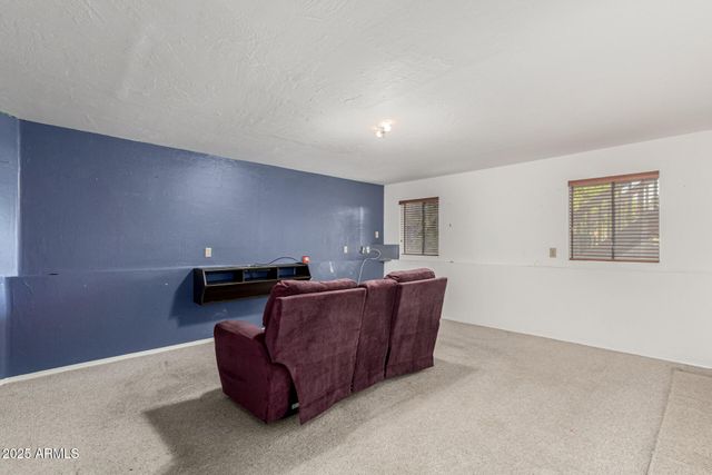 547 N MAPLE Street, Chandler, AZ 85226