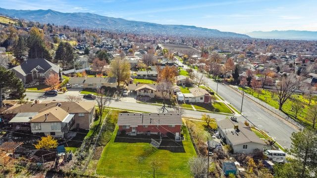 725 E 600 S, Centerville, UT 84014