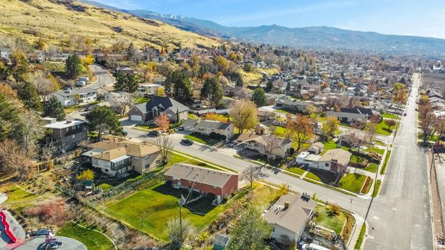 725 E 600 S, Centerville, UT 84014