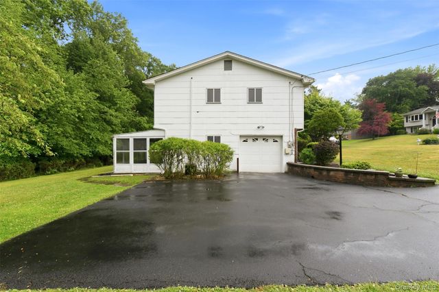 223 Newport Avenue, Tappan, NY 10983