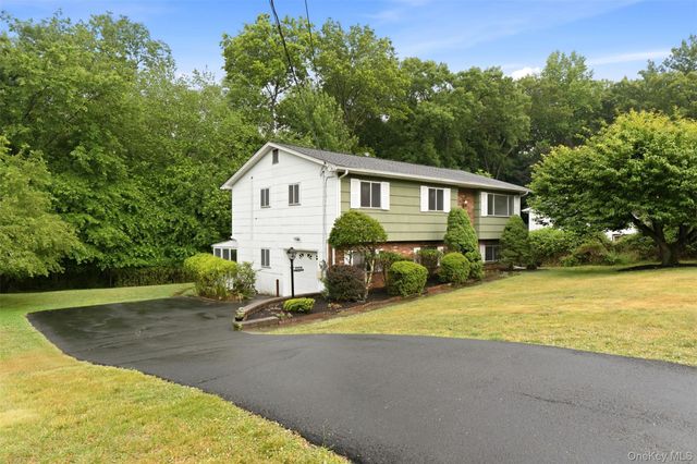 223 Newport Avenue, Tappan, NY 10983
