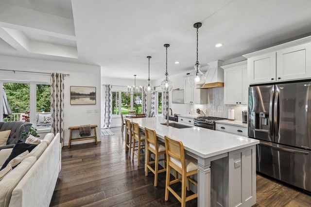 4538 E Oak Lane, Windsor, WI 53598