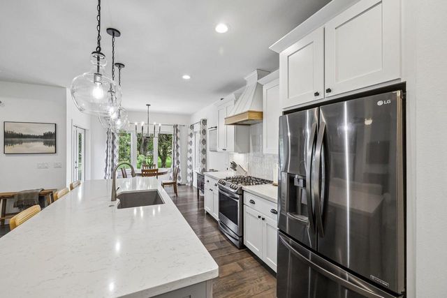 4538 E Oak Lane, Windsor, WI 53598