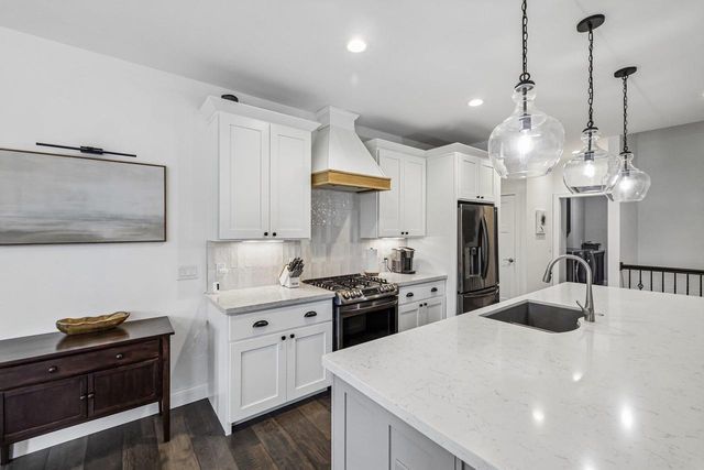 4538 E Oak Lane, Windsor, WI 53598