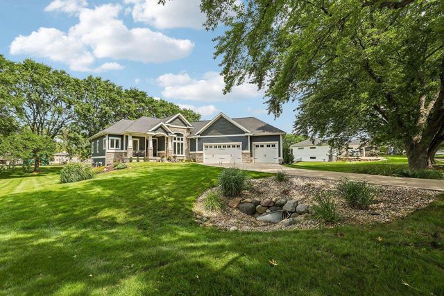 4538 E Oak Lane, Windsor, WI 53598