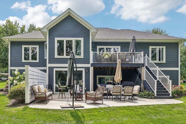 4538 E Oak Lane, Windsor, WI 53598
