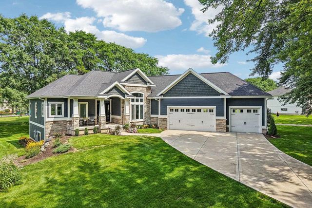 4538 E Oak Lane, Windsor, WI 53598