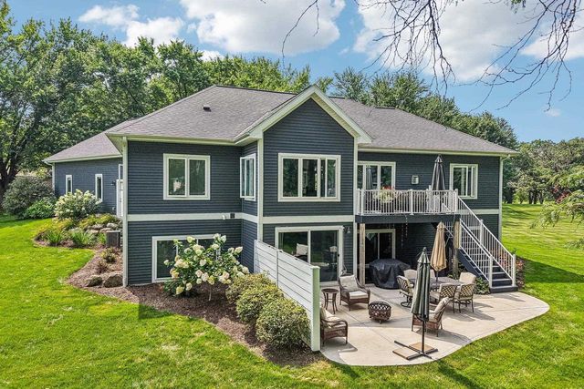 4538 E Oak Lane, Windsor, WI 53598