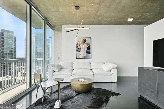 3324 Peachtree Road 1712, Atlanta, GA 30326