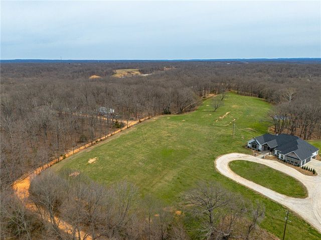 12189 bedrock lane, Bentonville, AR 72712