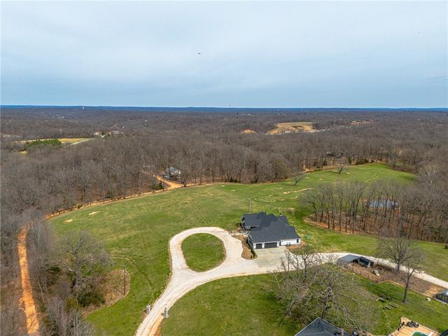 12189 bedrock lane, Bentonville, AR 72712