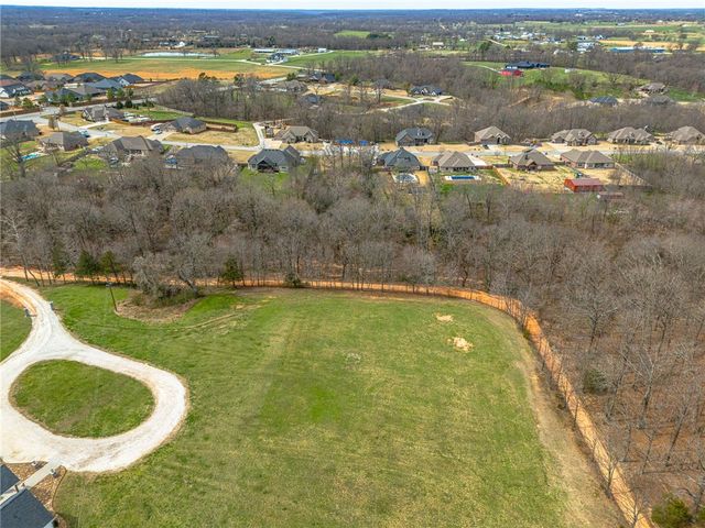 12189 bedrock lane, Bentonville, AR 72712