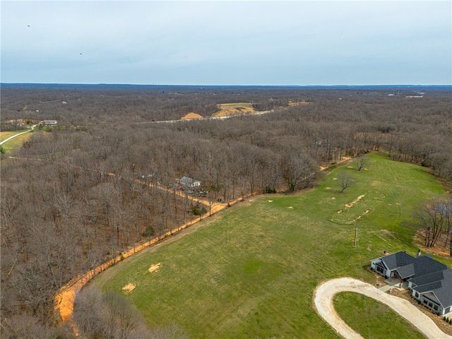 12189 bedrock lane, Bentonville, AR 72712