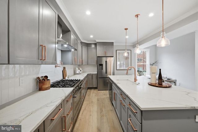 3740 KANAWHA ST NW, Washington, DC 20015