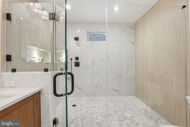 3740 KANAWHA ST NW, Washington, DC 20015