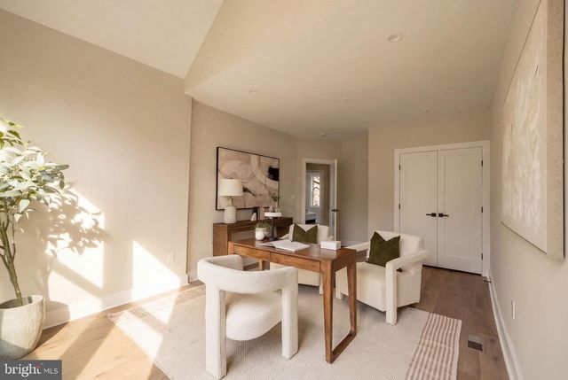 3740 KANAWHA ST NW, Washington, DC 20015