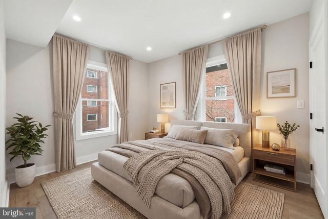 3740 KANAWHA ST NW, Washington, DC 20015