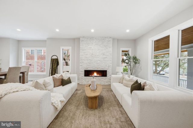 3740 KANAWHA ST NW, Washington, DC 20015