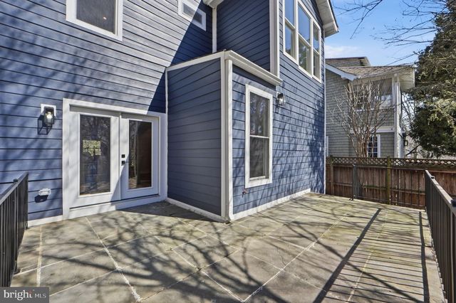 3740 KANAWHA ST NW, Washington, DC 20015