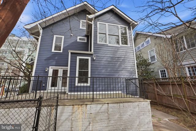 3740 KANAWHA ST NW, Washington, DC 20015