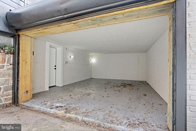 3740 KANAWHA ST NW, Washington, DC 20015