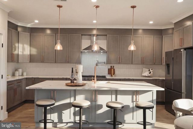 3740 KANAWHA ST NW, Washington, DC 20015