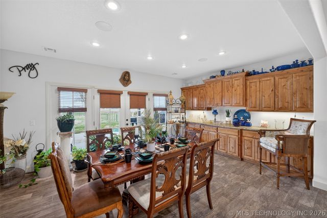 3284 Old Hwy 20 E, Pryor, OK 74361