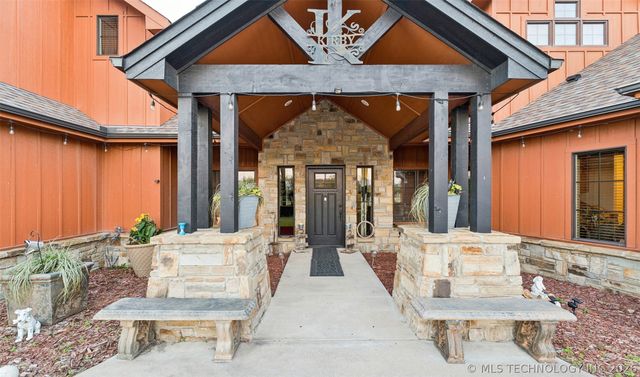 3284 Old Hwy 20 E, Pryor, OK 74361