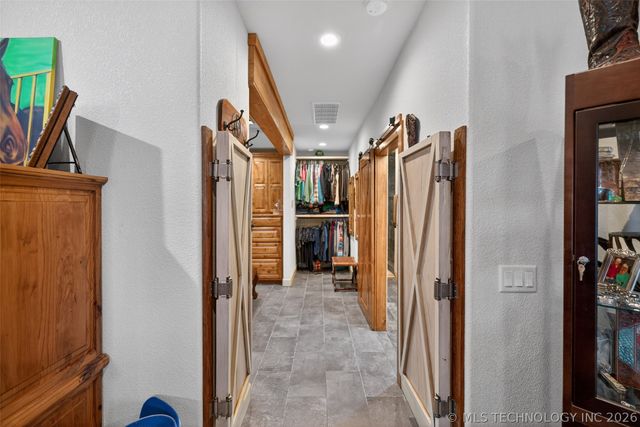 3284 Old Hwy 20 E, Pryor, OK 74361