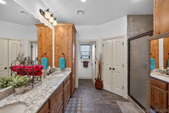 3284 Old Hwy 20 E, Pryor, OK 74361