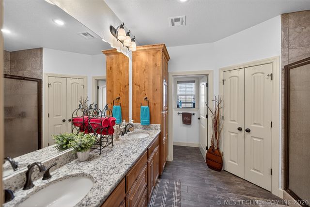 3284 Old Hwy 20 E, Pryor, OK 74361