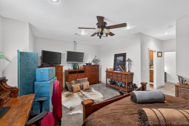 3284 Old Hwy 20 E, Pryor, OK 74361